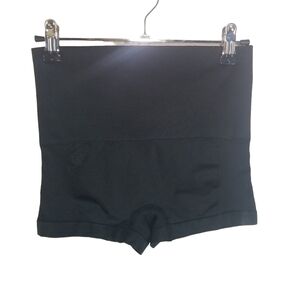 Nearly Nude black seamless shaping undergarment m/l new